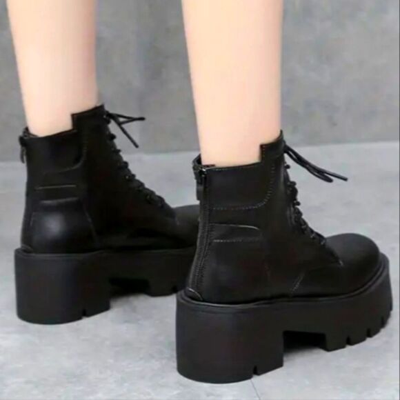 Stylish platform boots sz 7.5 - Picture 3 of 7